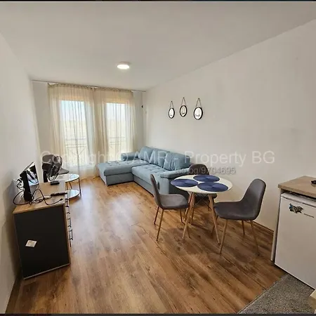 דירה Aleks Apartmant סאני ביץ'