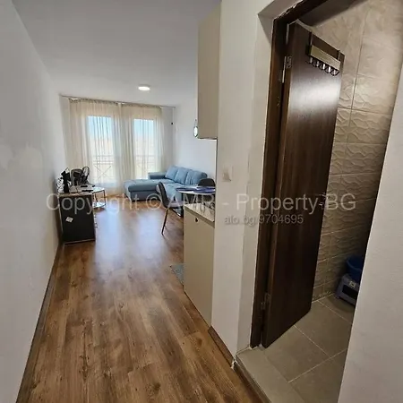Апартамент Aleks Apartmant *